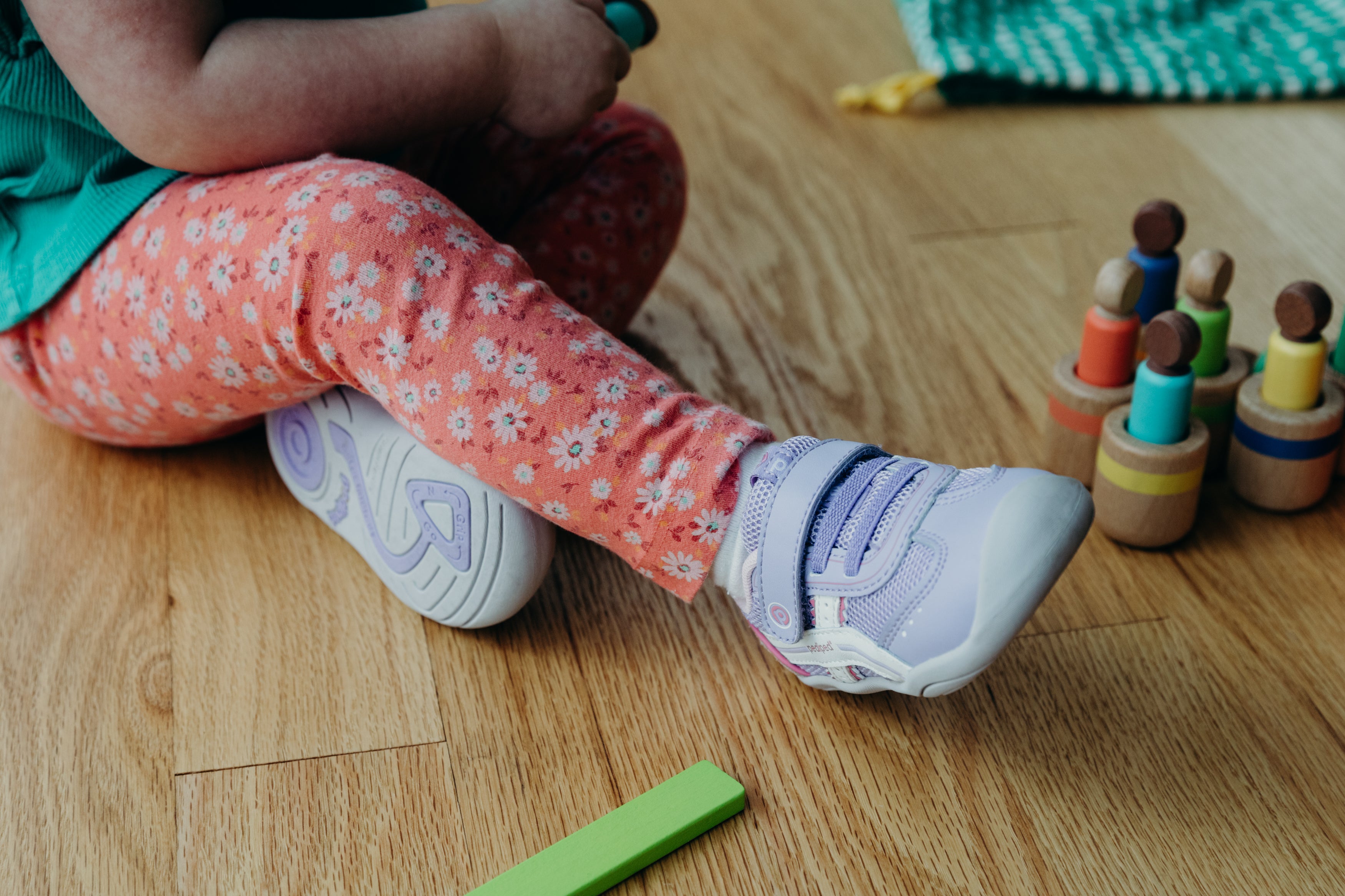 Shop Venus Grip ‘n’ Go™ by Pediped®